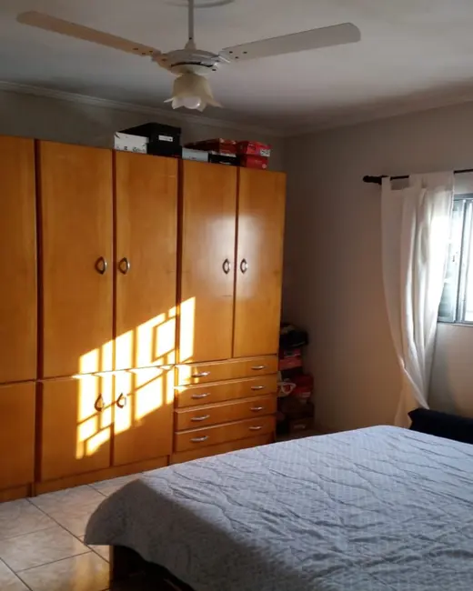 Casa com 2 quartos à venda, 250m2 em Vila Regina, Itapetininga - SP - imagem 6 Foto 6 de Casa com 2 quartos à venda, 250m2 em Vila Regina, Itapetininga - SP