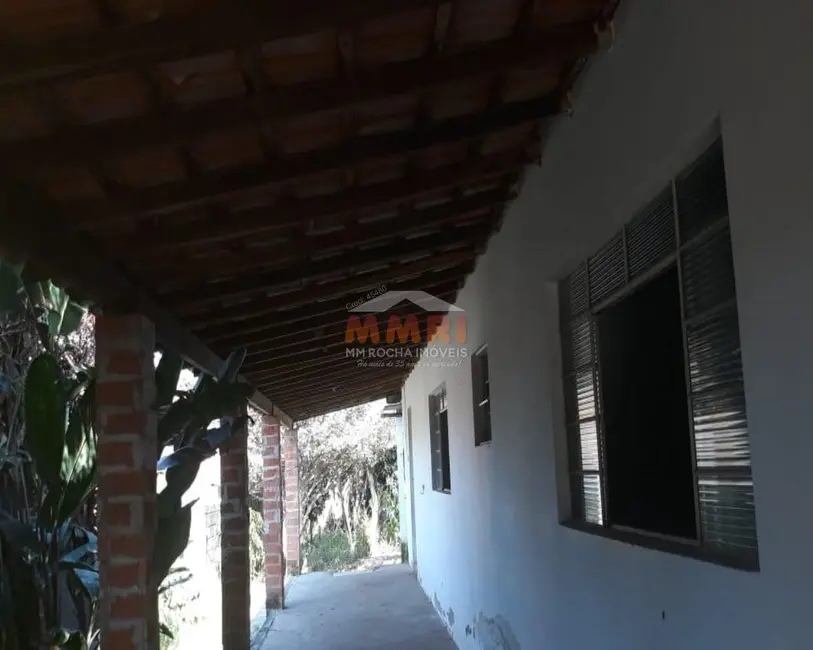 Foto 1 de Casa com 2 quartos à venda, 275m2 em Aracoiaba Da Serra - SP