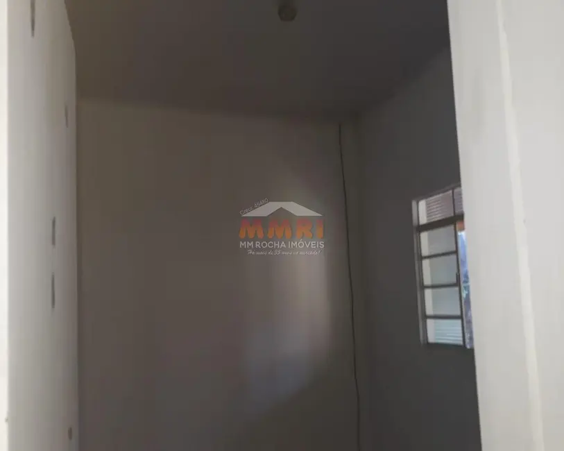 Foto 8 de Casa com 2 quartos à venda, 275m2 em Aracoiaba Da Serra - SP