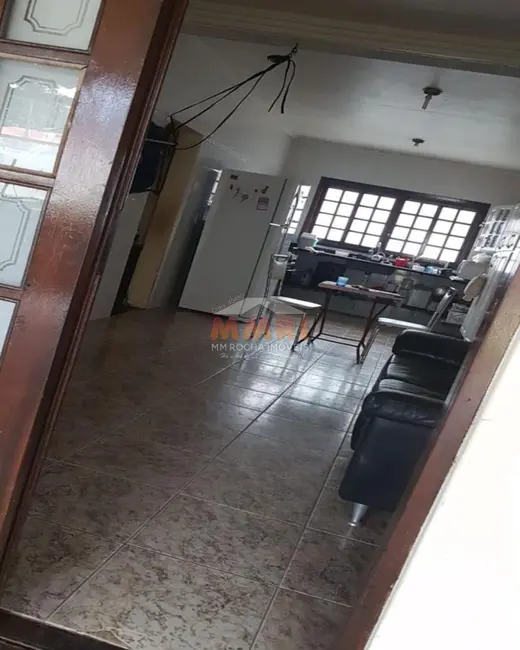 Chácara com 3 quartos à venda, 2000m2 em Aracoiaba Da Serra - SP - imagem 3 Foto 3 de Chácara com 3 quartos à venda, 2000m2 em Aracoiaba Da Serra - SP