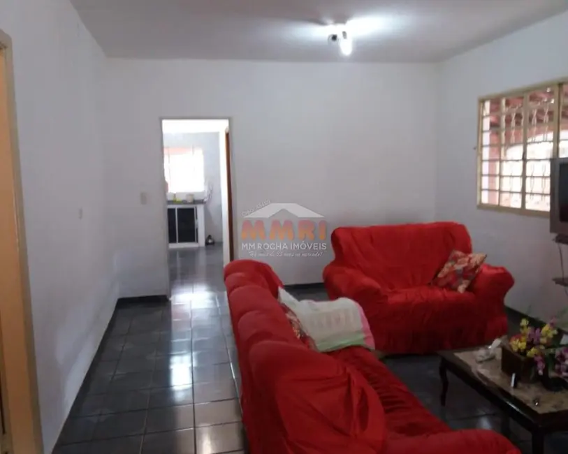 Foto 1 de Casa com 2 quartos à venda, 550m2 em Capela Do Alto - SP