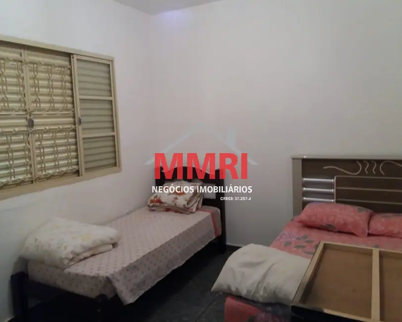 Foto 8 de Casa com 2 quartos à venda, 550m2 em Capela Do Alto - SP