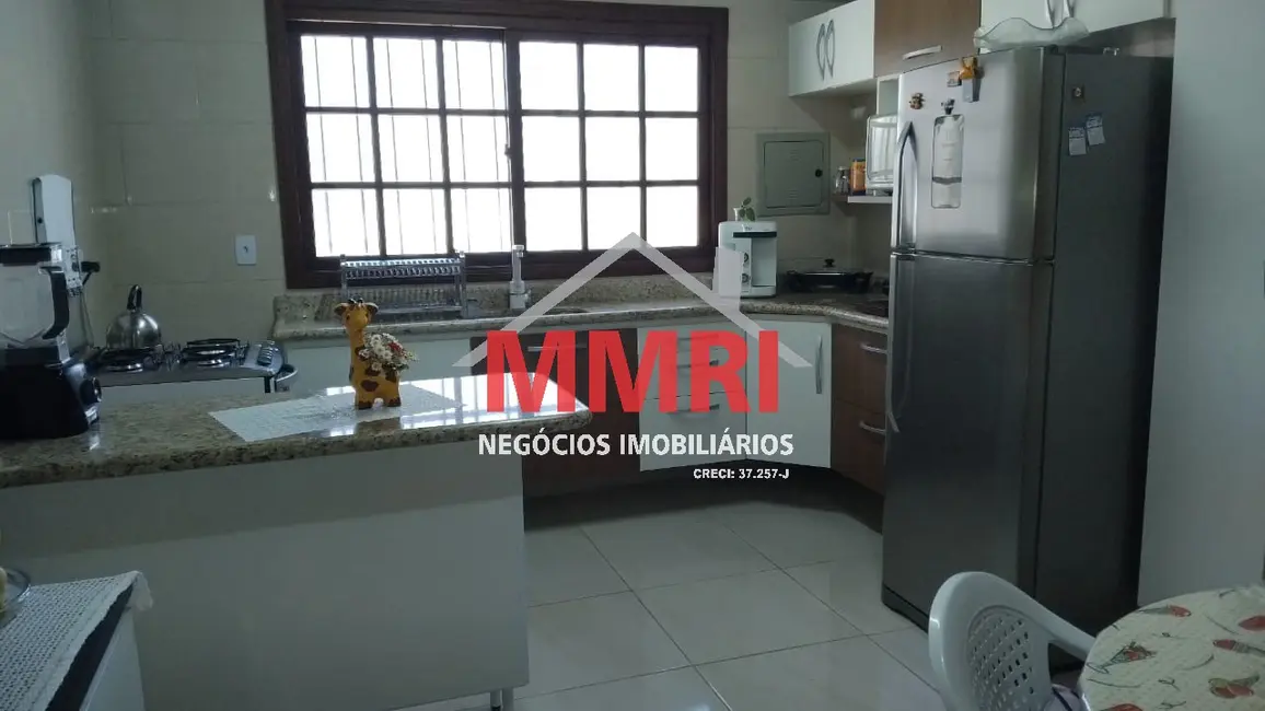 Foto 4 de Casa com 3 quartos à venda, 268m2 em Aracoiaba Da Serra - SP