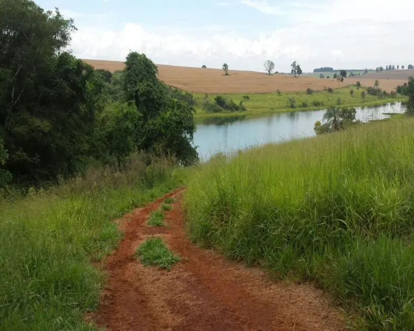 Foto 3 de Fazenda / Haras com 1 quarto à venda, 200m2 em Jumirim - SP