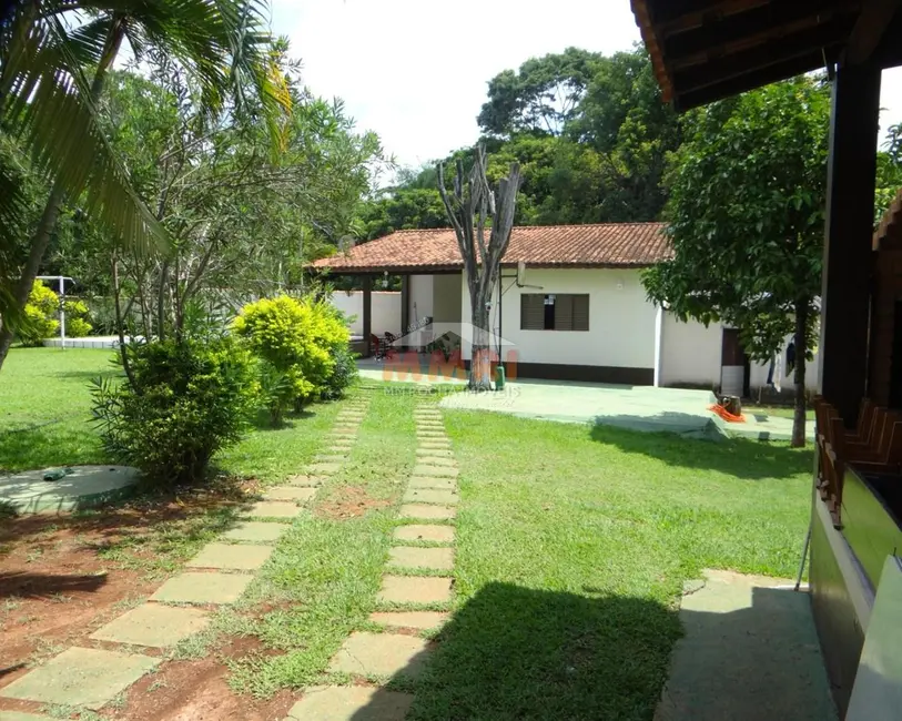 Foto 2 de Chácara com 2 quartos à venda, 1550m2 em Aracoiaba Da Serra - SP