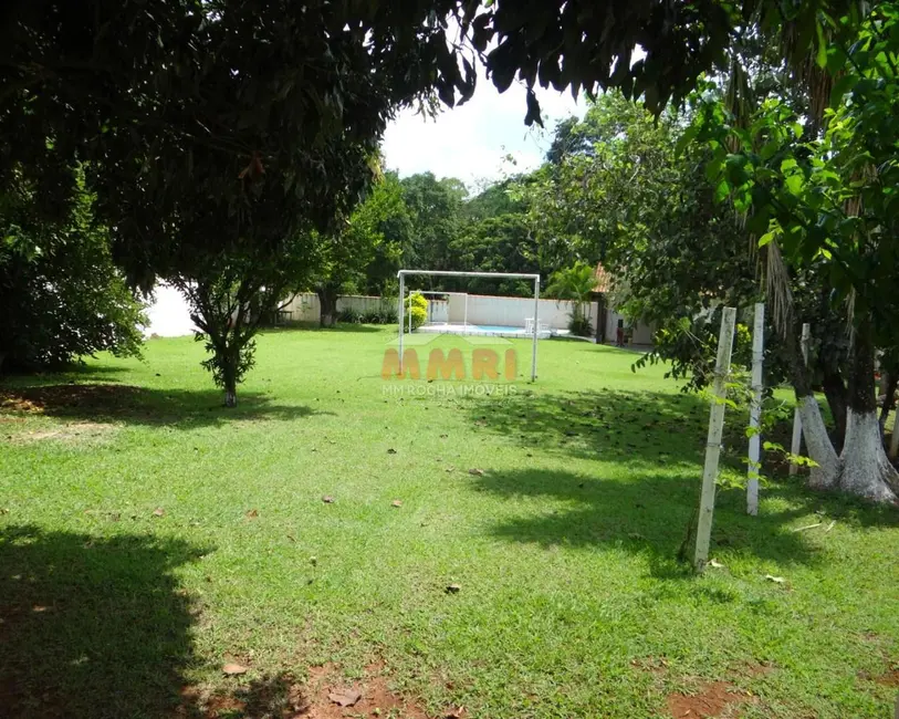 Foto 1 de Chácara com 2 quartos à venda, 1550m2 em Aracoiaba Da Serra - SP