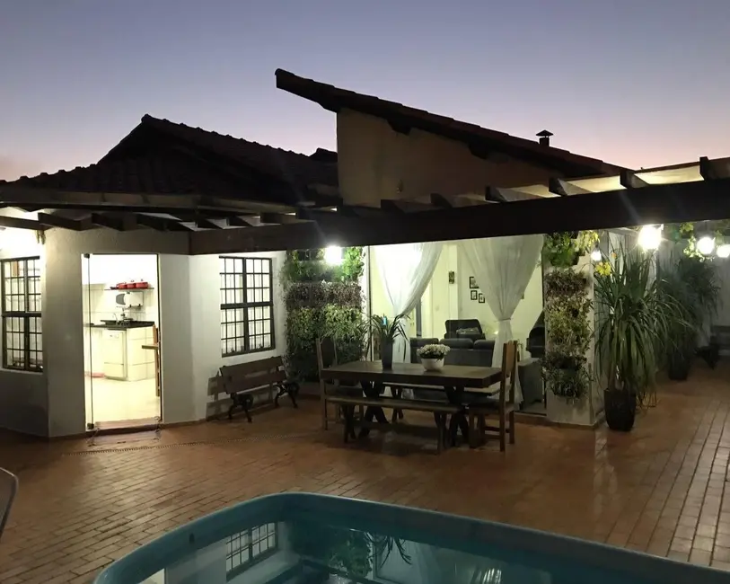 Foto 2 de Chácara com 2 quartos à venda, 212m2 em Aracoiaba Da Serra - SP