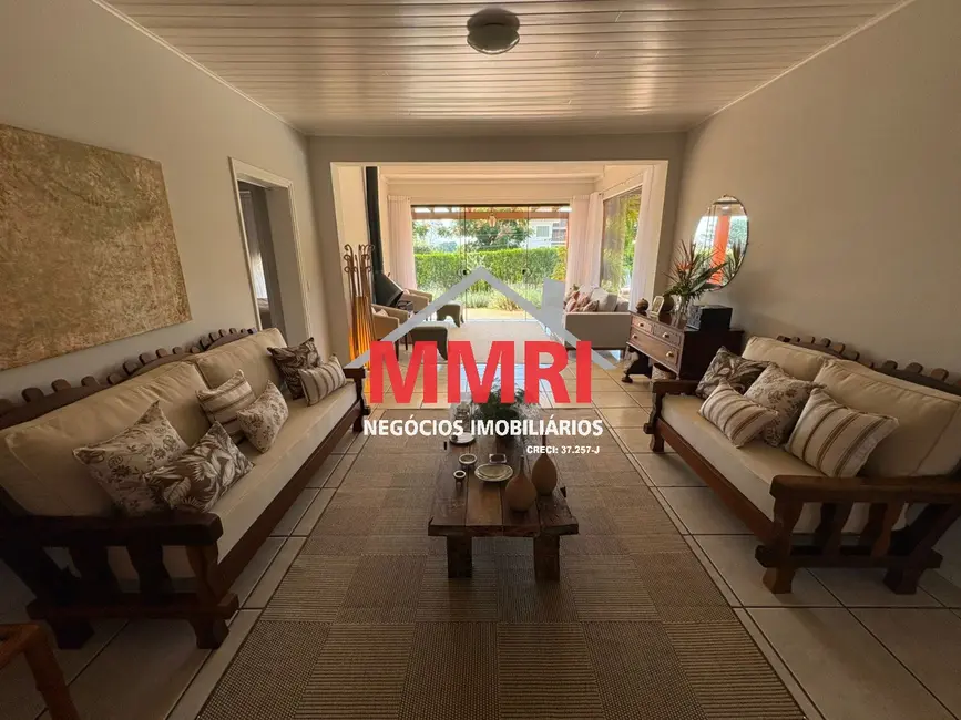 Foto 4 de Chácara com 3 quartos à venda, 212m2 em Aracoiaba Da Serra - SP