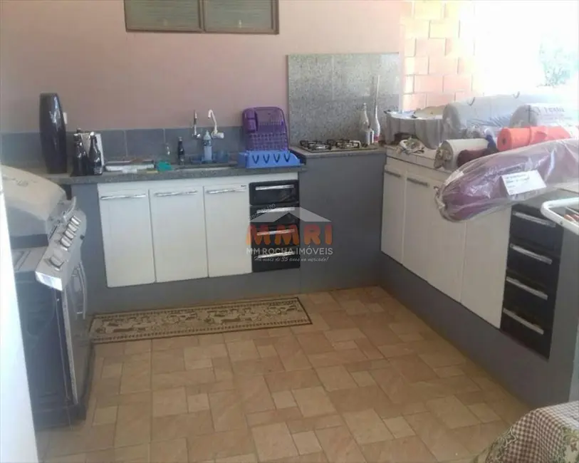 Foto 5 de Chácara com 5 quartos para alugar, 1700m2 em Aracoiaba Da Serra - SP