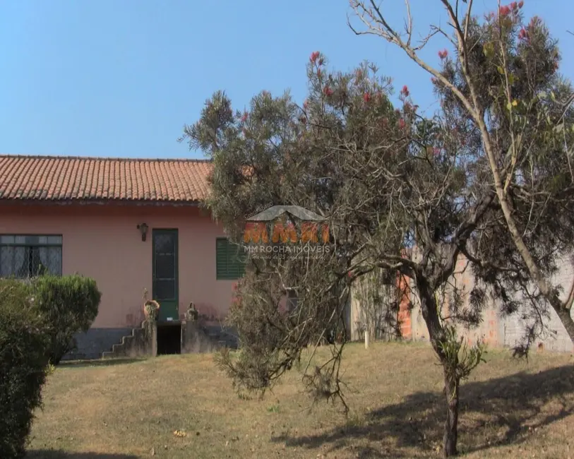 Chácara com 3 quartos à venda, 2000m2 em Sarapui - SP - imagem 8 Foto 8 de Chácara com 3 quartos à venda, 2000m2 em Sarapui - SP