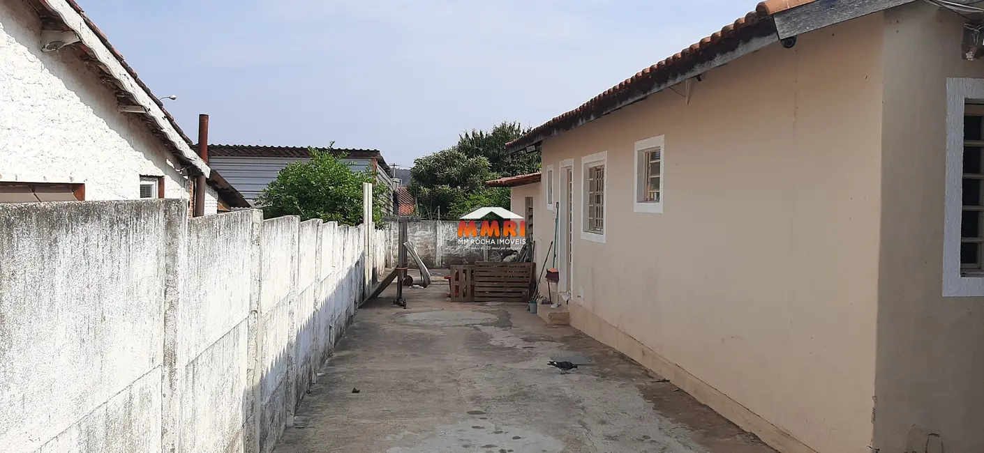 Foto 2 de Casa com 3 quartos à venda, 497m2 em Centro, Aracoiaba Da Serra - SP