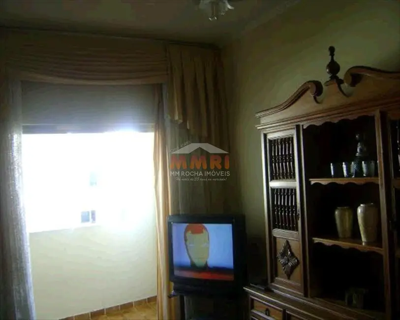 Foto 8 de Apartamento com 3 quartos à venda, 85m2 em Guaruja - SP