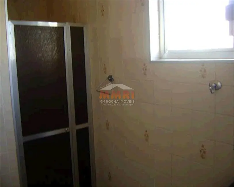Foto 4 de Apartamento com 3 quartos à venda, 85m2 em Guaruja - SP