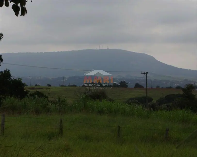 Foto 5 de Terreno / Lote à venda, 4500m2 em Aracoiaba Da Serra - SP