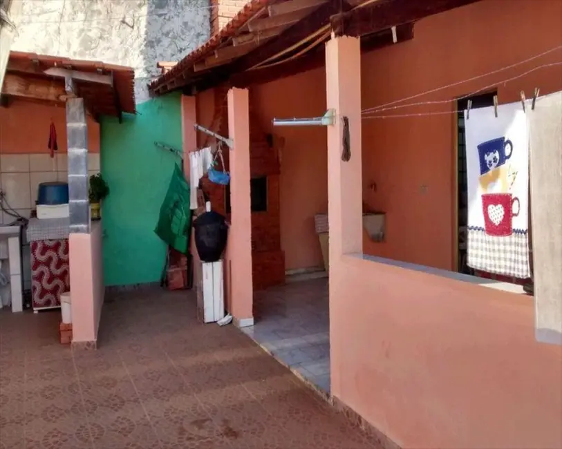 Foto 9 de Casa com 2 quartos à venda, 73m2 em Centro, Capela Do Alto - SP