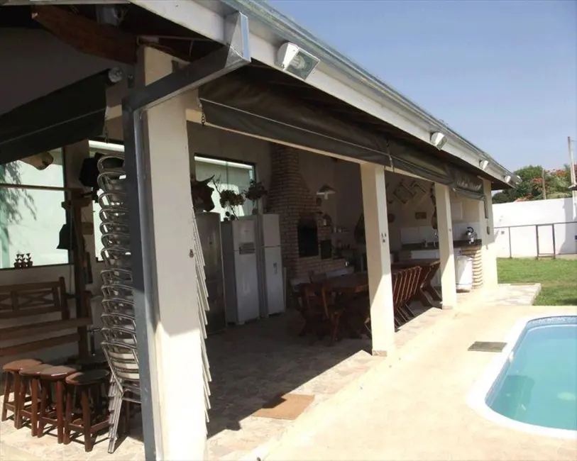 Foto 3 de Chácara com 6 quartos à venda, 1000m2 em Aracoiaba Da Serra - SP