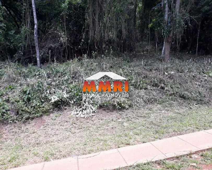 Foto 1 de Terreno / Lote à venda, 1000m2 em Aracoiaba Da Serra - SP