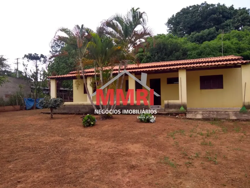 Foto 1 de Chácara com 2 quartos à venda, 1050m2 em Aracoiaba Da Serra - SP