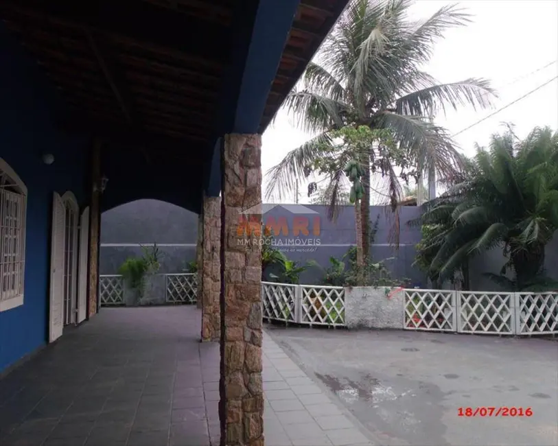 Foto 9 de Casa com 4 quartos à venda, 386m2 em Itanhaem - SP