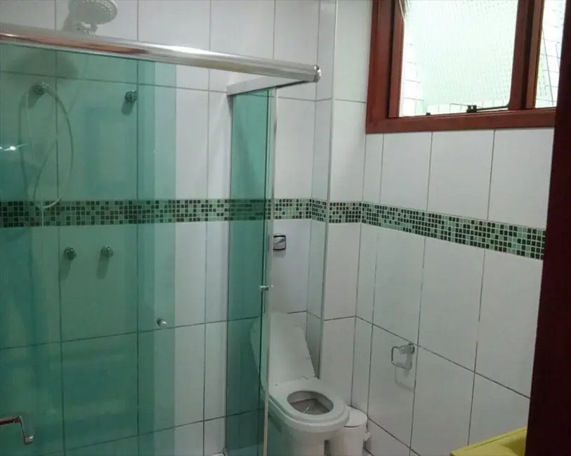 Sobrado com 3 quartos à venda, 250m2 em Jardim Novo Horizonte, Sorocaba - SP - imagem 8 Foto 8 de Sobrado com 3 quartos à venda, 250m2 em Jardim Novo Horizonte, Sorocaba - SP