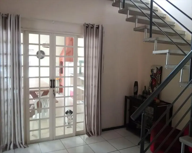 Sobrado com 3 quartos à venda, 250m2 em Jardim Novo Horizonte, Sorocaba - SP - imagem 7 Foto 7 de Sobrado com 3 quartos à venda, 250m2 em Jardim Novo Horizonte, Sorocaba - SP