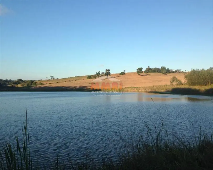 Fazenda / Haras com 4 quartos à venda, 150m2 em Centro, Itapetininga - SP - imagem 4 Foto 4 de Fazenda / Haras com 4 quartos à venda, 150m2 em Centro, Itapetininga - SP