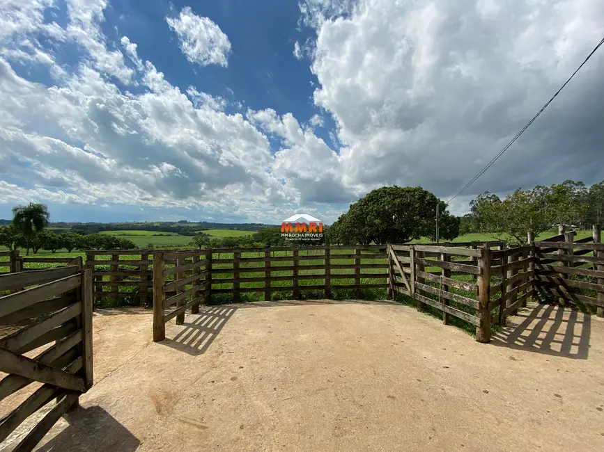 Sítio / Rancho com 2 quartos à venda, 17m2 em Aracoiaba Da Serra - SP - imagem 5 Foto 5 de Sítio / Rancho com 2 quartos à venda, 17m2 em Aracoiaba Da Serra - SP