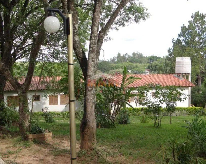 Foto 4 de Sítio / Rancho com 7 quartos à venda, 35000m2 em Aracoiaba Da Serra - SP