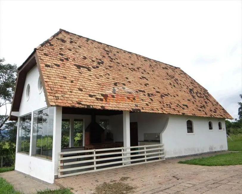 Foto 8 de Sítio / Rancho com 7 quartos à venda, 9m2 em Aracoiaba Da Serra - SP