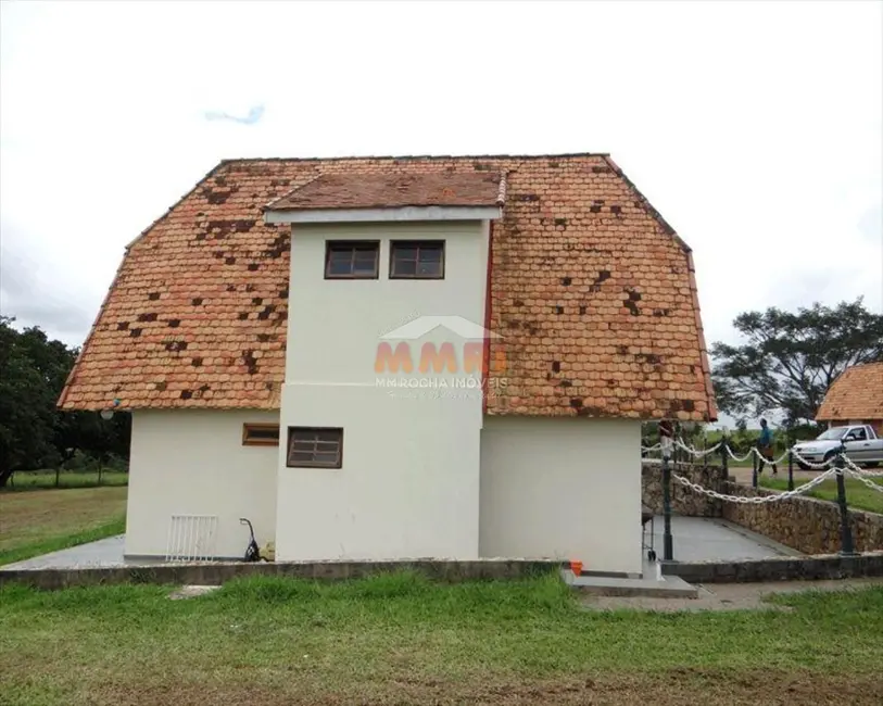 Foto 4 de Sítio / Rancho com 7 quartos à venda, 9m2 em Aracoiaba Da Serra - SP
