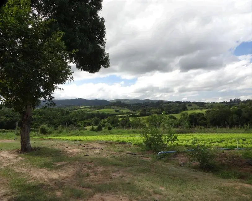 Foto 3 de Sítio / Rancho com 1 quarto à venda, 9m2 em Aracoiaba Da Serra - SP