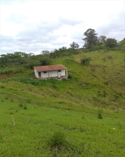 Foto 1 de Sítio / Rancho com 3 quartos à venda, 39000m2 em Aracoiaba Da Serra - SP