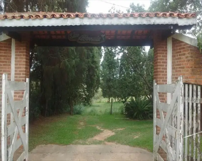 Foto 3 de Sítio / Rancho com 2 quartos à venda, 400m2 em Capela Do Alto - SP