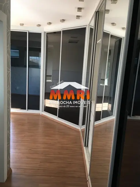 Casa com 3 quartos à venda, 380m2 em Jardim Emília, Sorocaba - SP - imagem 5 Foto 5 de Casa com 3 quartos à venda, 380m2 em Jardim Emília, Sorocaba - SP