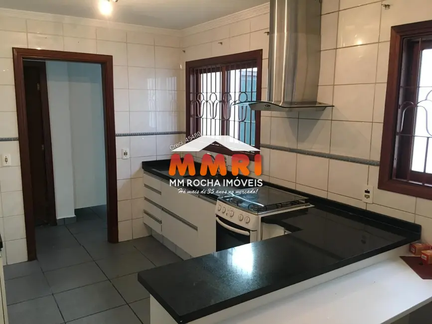 Casa com 3 quartos à venda, 380m2 em Jardim Emília, Sorocaba - SP - imagem 3 Foto 3 de Casa com 3 quartos à venda, 380m2 em Jardim Emília, Sorocaba - SP