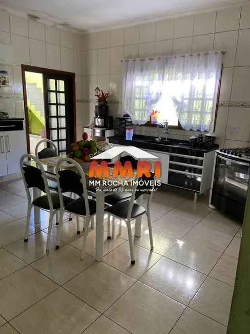 Foto 2 de Casa com 4 quartos à venda, 250m2 em Vila Marieta, Campinas - SP