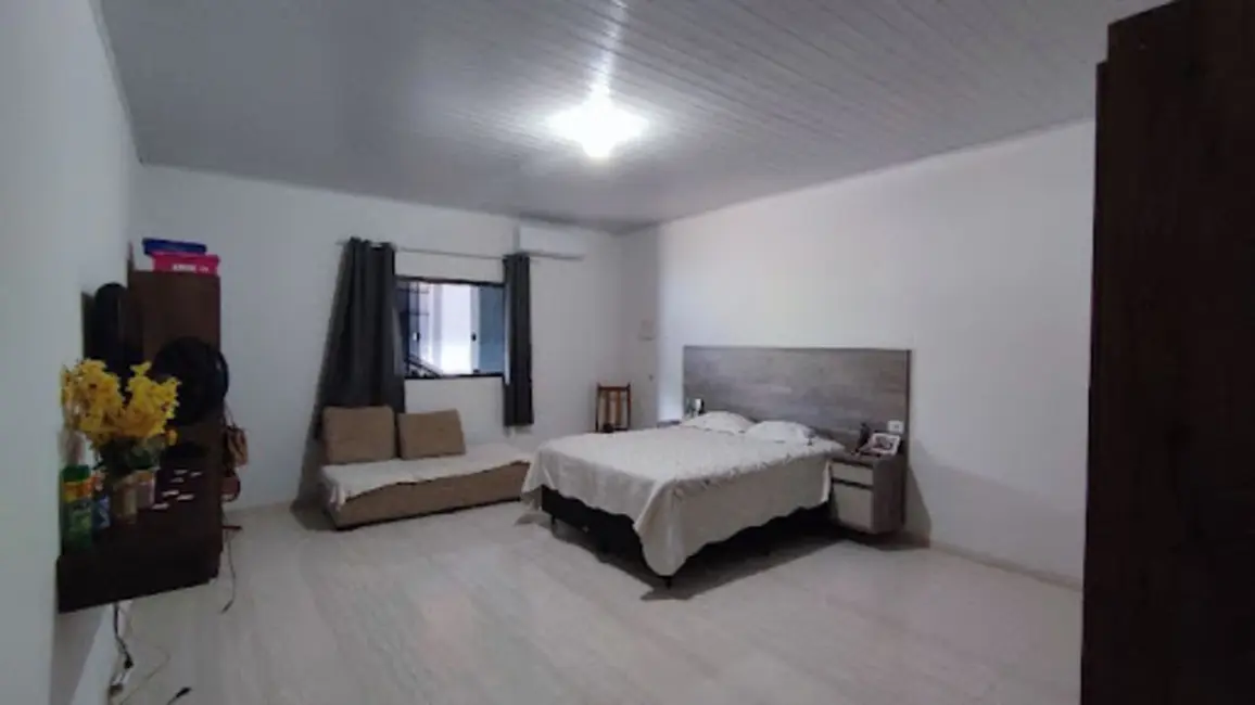 Foto 2 de Casa com 3 quartos à venda, 500m2 em Mundo Novo - MS