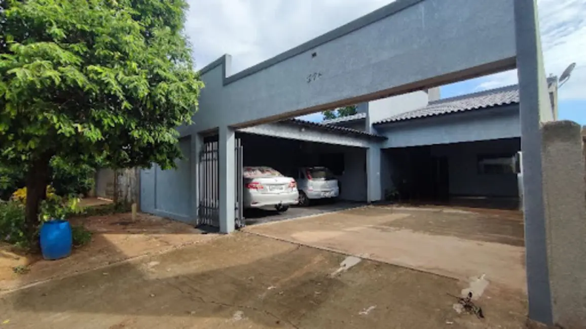 Foto 1 de Casa com 3 quartos à venda, 500m2 em Mundo Novo - MS
