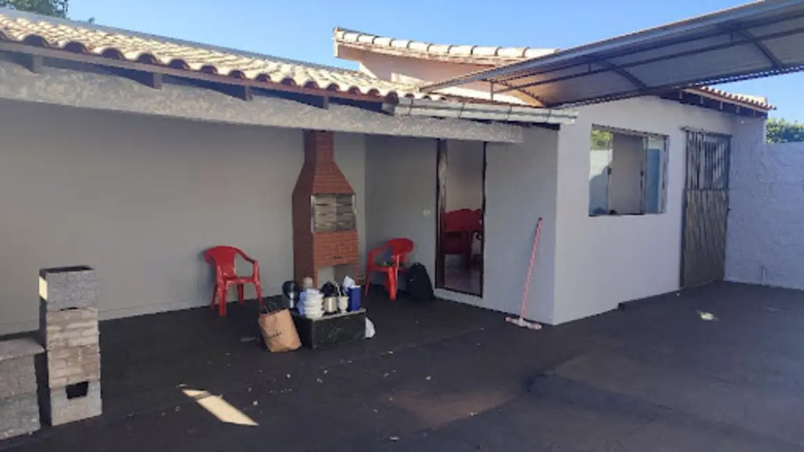 Foto 2 de Casa com 3 quartos à venda, 125m2 em Mundo Novo - MS