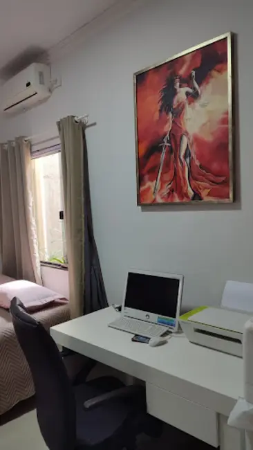 Casa com 3 quartos à venda, 320m2 em Centro, Mundo Novo - MS - imagem 3 Foto 3 de Casa com 3 quartos à venda, 320m2 em Centro, Mundo Novo - MS