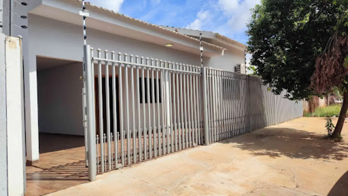 Foto 1 de Casa com 6 quartos para alugar, 280m2 em Mundo Novo - MS