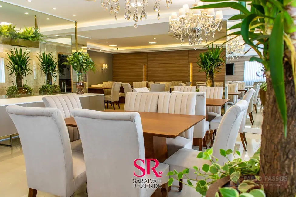 Foto 4 de Apartamento com 3 quartos à venda, 236m2 em Centro, Cascavel - PR