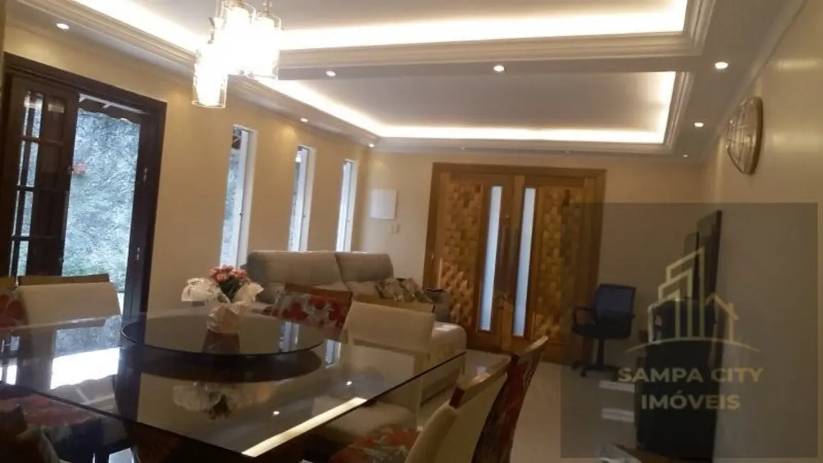 Foto 1 de Sobrado com 4 quartos à venda, 150m2 em Jardim dos Bichinhos, São Paulo - SP