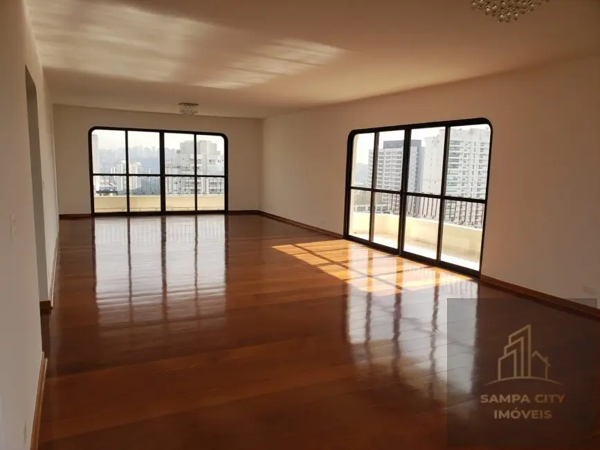 Foto 1 de Cobertura à venda, 647m2 em Santo Amaro, São Paulo - SP