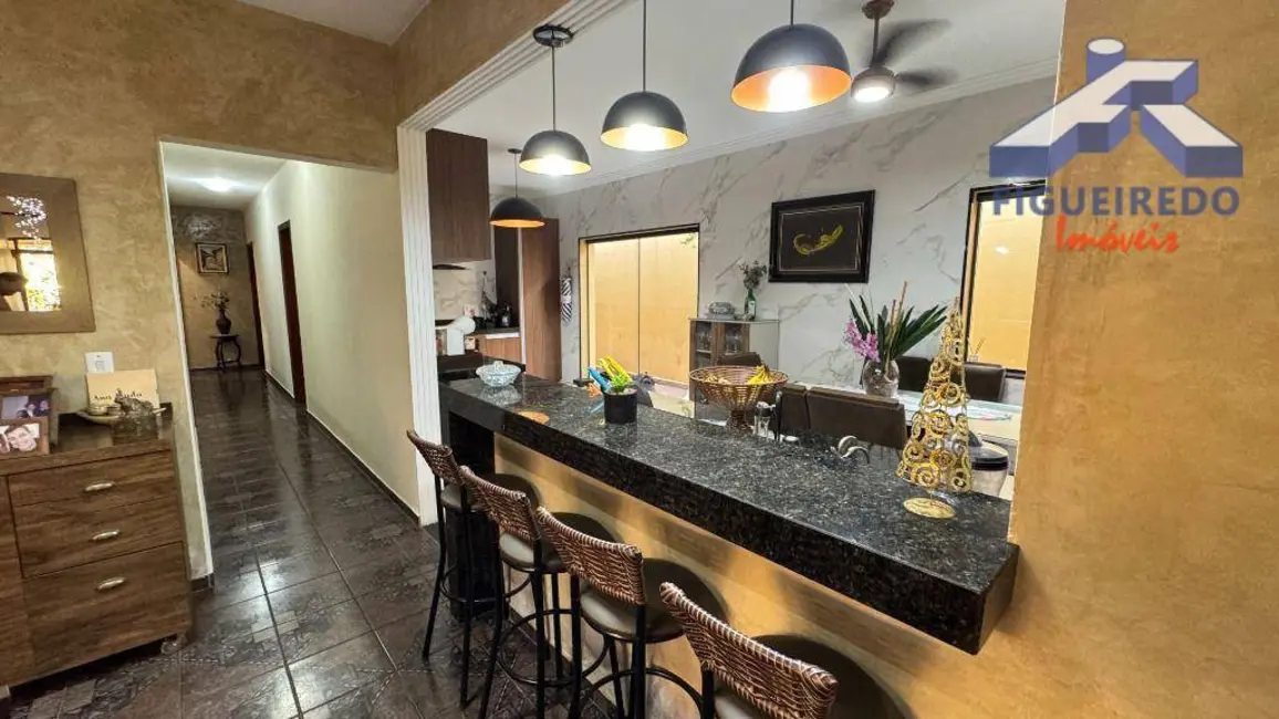 Foto 5 de Casa com 4 quartos à venda, 300m2 em Vila Doutor Laurindo, Tatui - SP