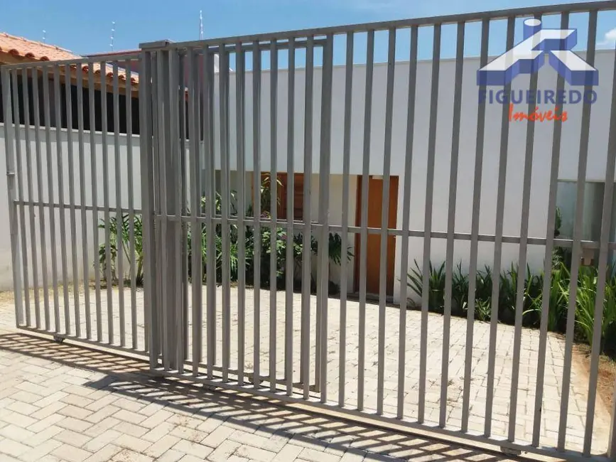Foto 1 de Casa com 2 quartos à venda, 150m2 em Jardim Vale da Lua, Tatui - SP