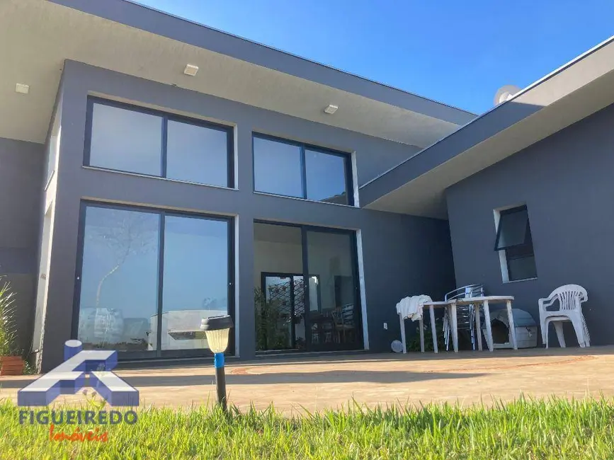 Foto 1 de Casa de Condomínio com 3 quartos à venda e para alugar, 900m2 em Residencial Ecopark, Tatui - SP