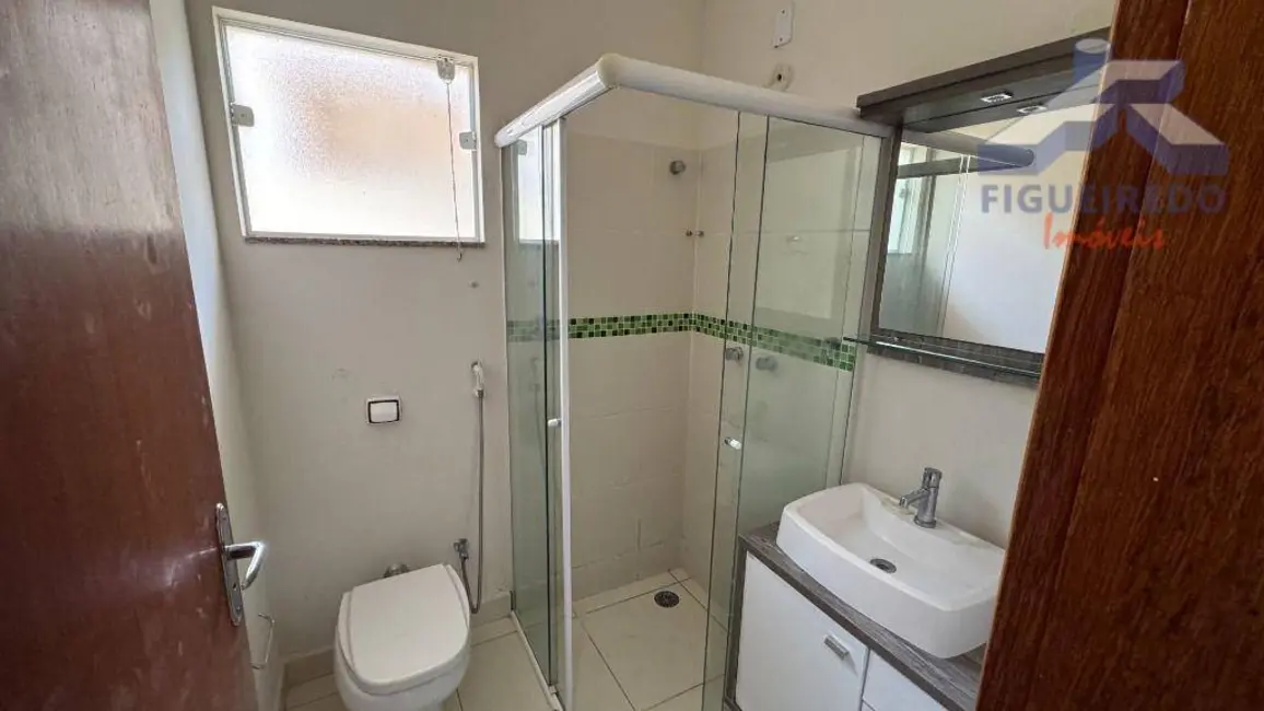 Casa com 2 quartos para alugar, 211m2 em Centro, Tatui - SP - imagem 9 Foto 9 de Casa com 2 quartos para alugar, 211m2 em Centro, Tatui - SP