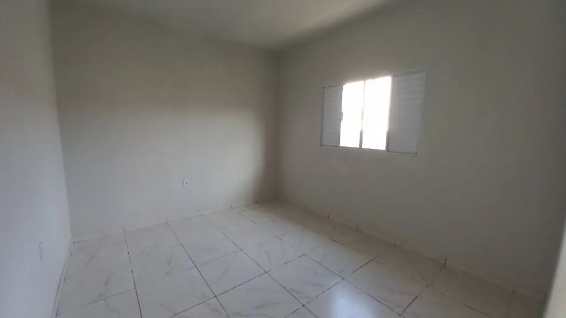 Foto 2 de Casa com 2 quartos à venda, 125m2 em Jardim Santa Rita de Cássia, Tatui - SP