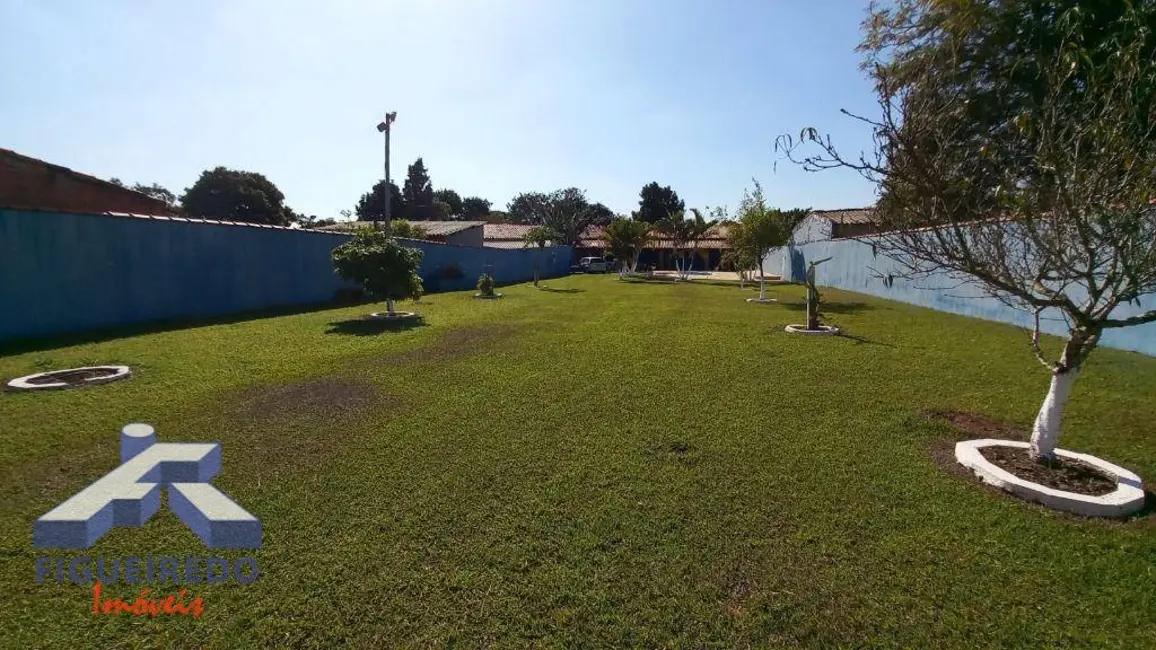 Chácara com 2 quartos à venda, 1020m2 em Tatui - SP - imagem 4 Foto 4 de Chácara com 2 quartos à venda, 1020m2 em Tatui - SP